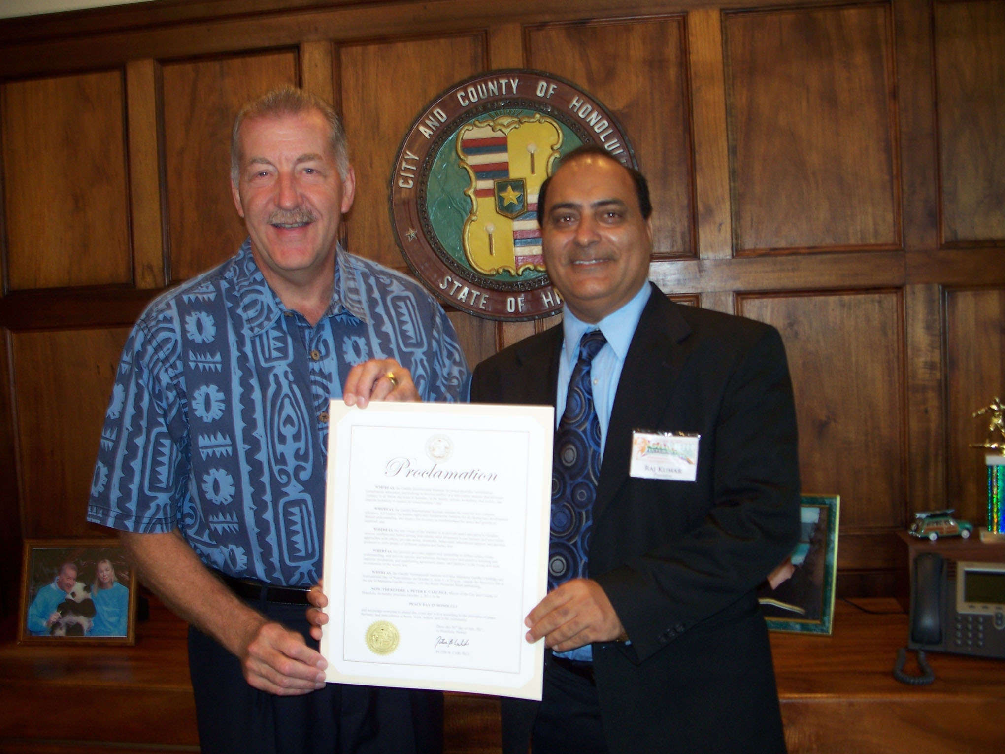 Dr. Raj Kumar received Proclamation from Honolulu Mayor Peter Carlisle in 2012.