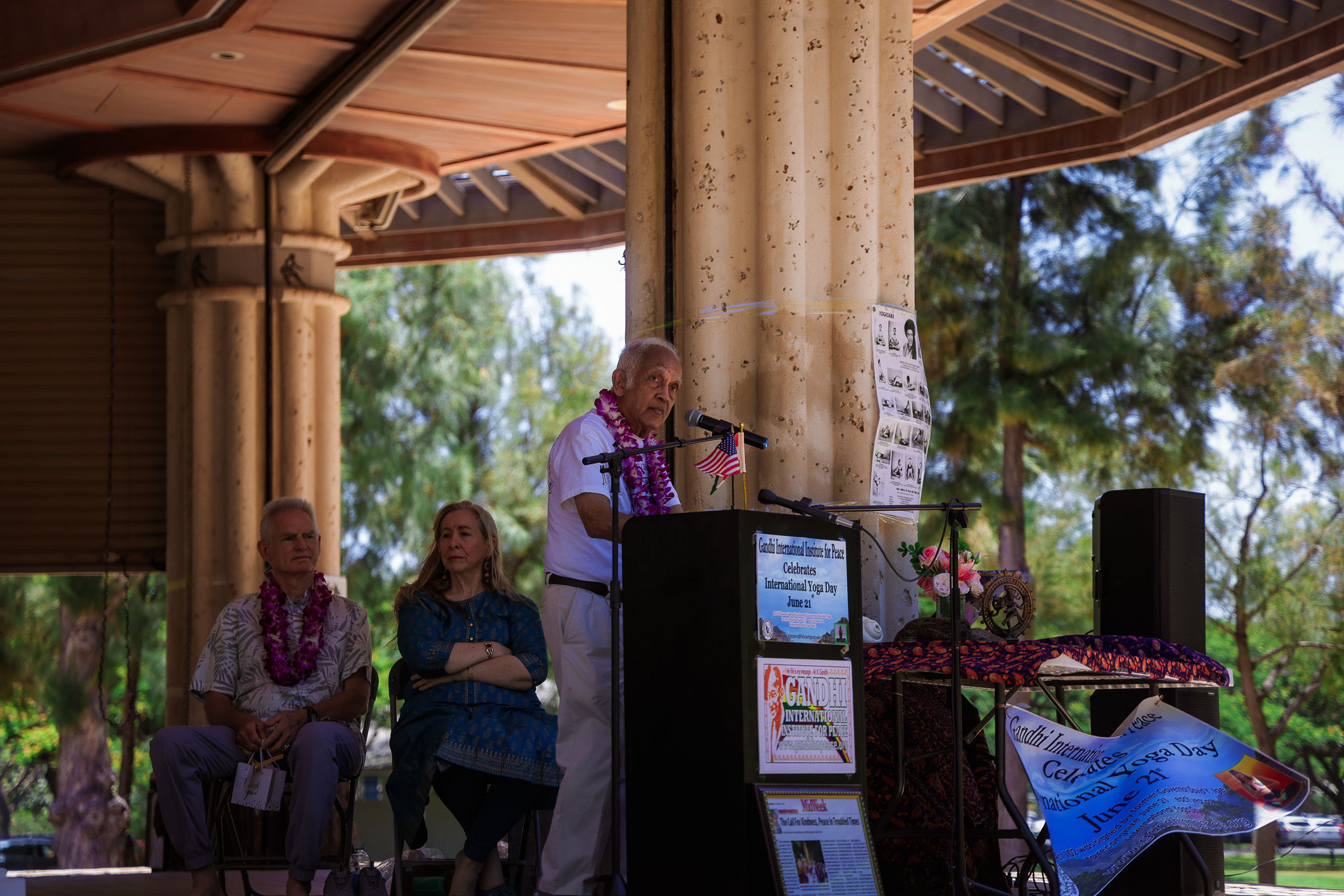 GIIP President, Harendra Panalal, reading Certificate from The City Council Members